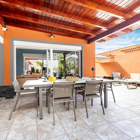 Cornelia Villa Costa Adeje (Tenerife)