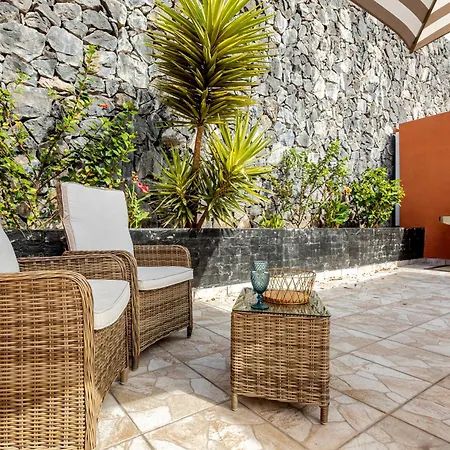 Cornelia * Адехе