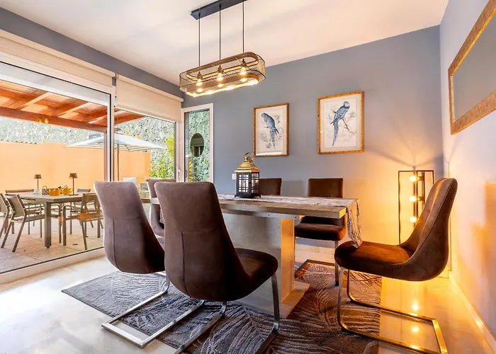 Cornelia * Адехе